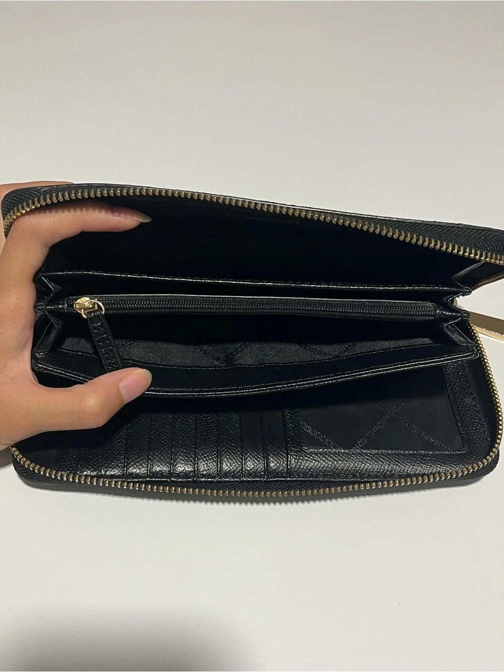 Michael Kors Jet Set Travel Large Black Leather Continental Wristlet Wallet